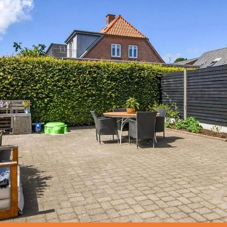 Villa I Herning, 200 Meter Fra Gagaden Exterior photo