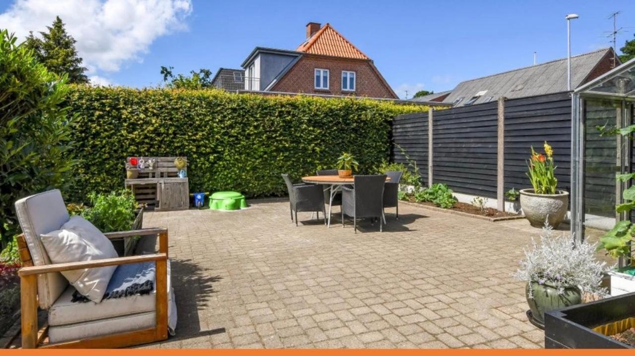 Villa I Herning, 200 Meter Fra Gagaden Exterior photo